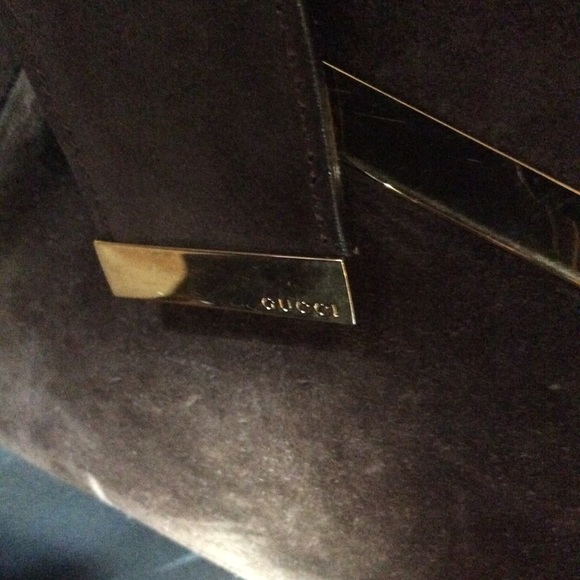 Gucci Suede Shoulder Bag - Picture 3 of 11